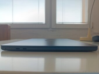 MacBook Air 13" M3 temně inkoustový - 16GB RAM, 512GB SSD - 2