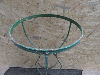 Nabízím starožitny stojan na lavor z 19 stol. Materiál želez - 2