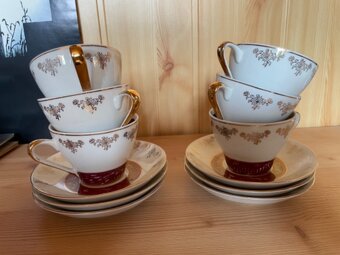 staré porcelánové věci - 2