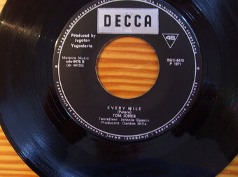 SP deska Tom Jones 1971-Puppet man, Every mile - 2