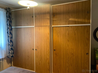 Prostorné retro skříně - 2