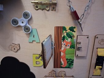 Activity board - interaktivní dřevěná deska - 2
