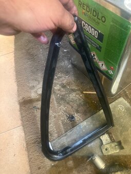 Guma předního okna Škoda 100 110 - 2