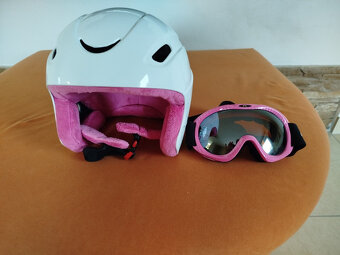 Lyžařská helma - 2