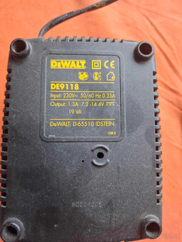 Nabíječka DEWALT DE9118 - 2
