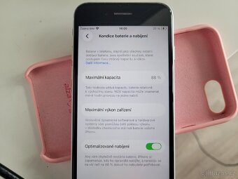 Apple iPhone SE 2020 64GB - 2