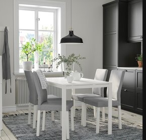 Bílý jídelní stůl IKEA - 2