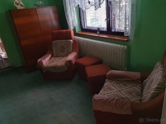 Starší sedací souprava, rozkládací +2 křesla +2 taburety - 2