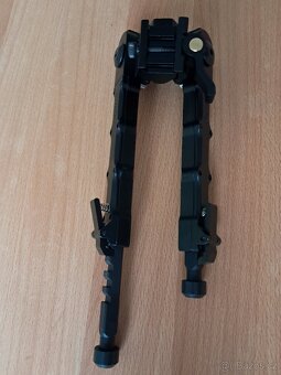 Dvojnožka (bipod) D rychloupínací picatinny 22mm NOVÝ - 2