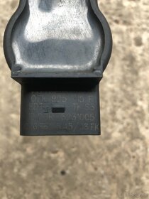 Audi, Vw, Škoda zapalovací cívka 07K 905 715 F - 2