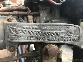 staré lodní motory - 2