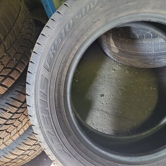 Falken 235/60R18 - 2