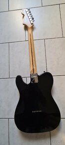 Kytara Fender - 2