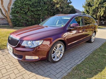 ŠKODA SUPERB 2.0 TDI XENONY MANUÁL - 2