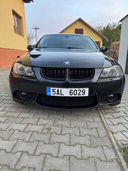 Prodám BMW e90 330d 195kw - 2