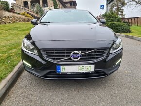 VOLVO V60 2,0 D2 MAN NAVI TEMPOMAT - 2