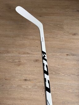 Nová hokejka CCM RBZ 250, INT., flex 65, levá P29 - 2