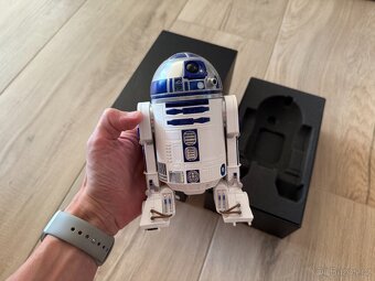 Sphero R2-D2 Star Wars Robot - 2