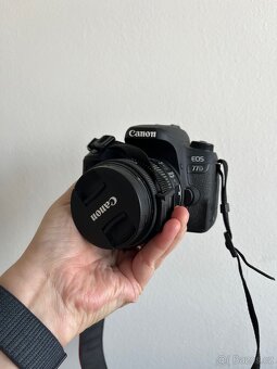 Canon 77D - 2