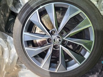 16" Letní Škoda Italia Fabia 3 III 6V 5x100 7J ET46 TopStav - 2
