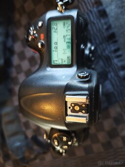 Nikon D4 - 2