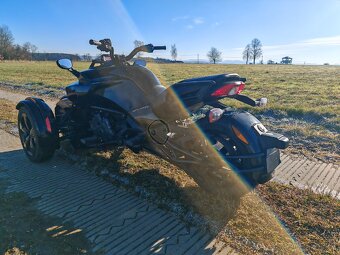 Can am Spyder F3 motor 1330cmm. - 2
