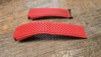 Červený Řemínek na Tag heuer connected modular 45 - 2
