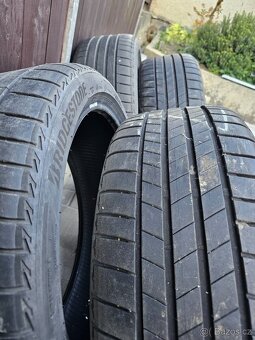 225 40 19 Bridgestone Letní sada 4ks - 2