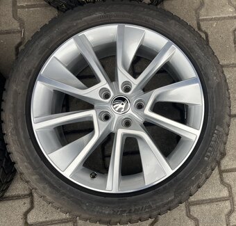 Škoda Karoq 7x18 5x112 ET45 pneu 225/50 R18 99H - 2