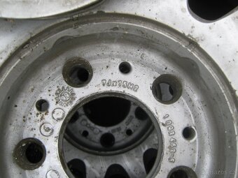 BMW 5 e39 originál – kola - 2
