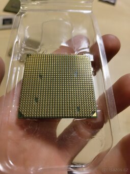 AMD Athlon 64 ADA3000IAA4CN – netestovaný, LGA/Socket 939
 - 2
