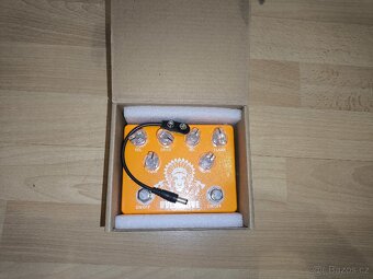 kytarové efekty + potřebné příslušenství - 2