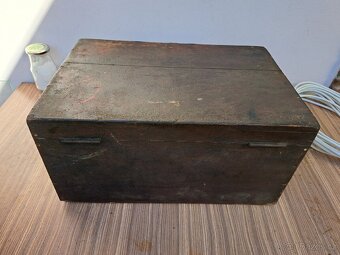 Starý vojenský dřevěný kufr - 2