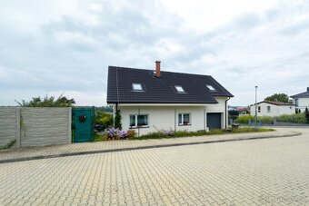 Prodej RD 6+kk_158 m² + garáž, pozemek 475m2, Úvaly u Pha - 2