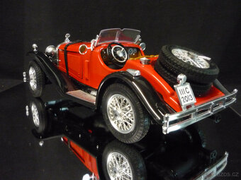 Mercedes Benz SSK červenočerný Bburago 1/18 - 2