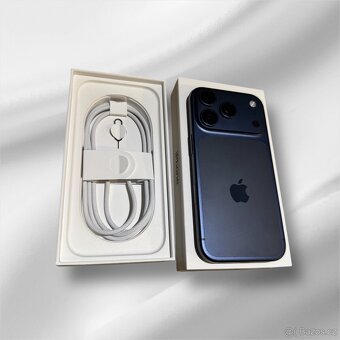 Iphone 17 pro 256 GB deep blue - 2