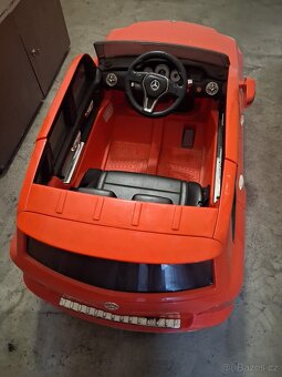 Dětské elektrické autíčko - 2