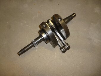 Ducati ST2. Kliková hřídel. - 2