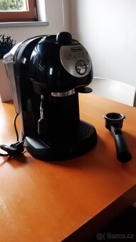 Kávovar DeLonghi - 2