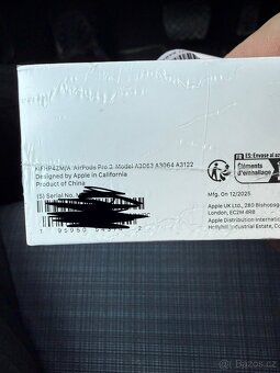 Apple AirPod Pro 3 - 2