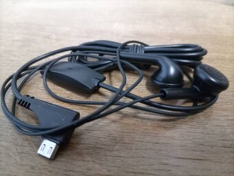 Sluchátka S4 micro USB model EHS49UMAME - 2