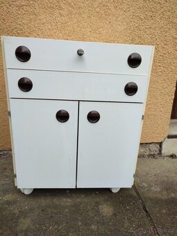 Daruji skříňku - 2