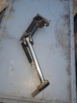 Boční stojan Jawa - 2