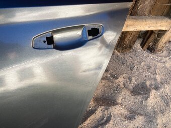 Superb 3 zadní dveře - 2