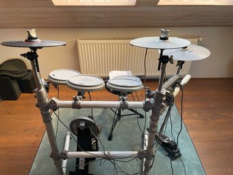 Elektronické bicí KAT - 2