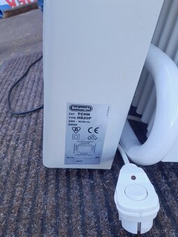 Elektrický přímotop DeLonghi 2000W - 2