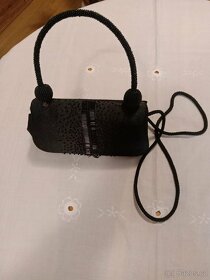 Malá společenská kabelka s perličkami - 2