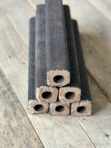 Dřevěné Brikety 100% NATURÁLNÍ  (Bukové) - 2