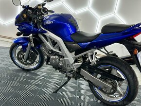 TOP Suzuki SV650S vč. zadního a bočních kufrů -  odpočet DPH - 2