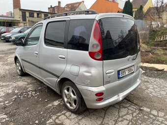 Toyota Yaris Verso 1.3 - 2